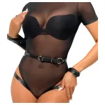 Adalet Jimena - vegán bőr hám bilincsekkel (fekete)